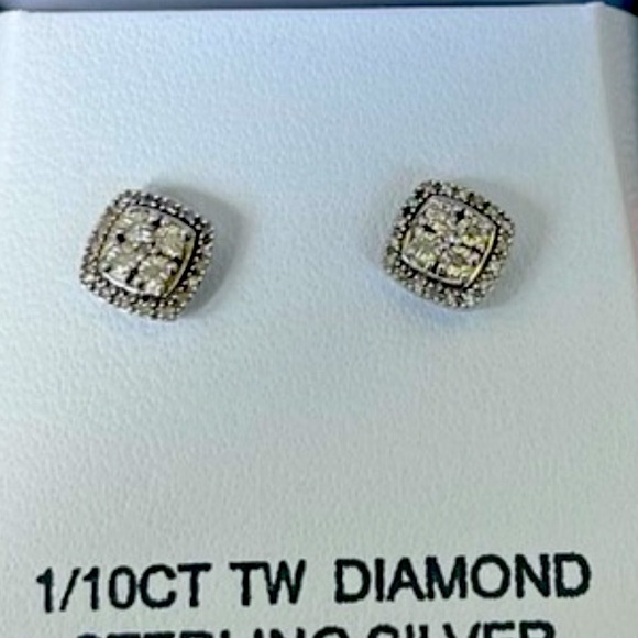 New Diamond 1/10 ct sterling silver earning - Picture 10 of 13